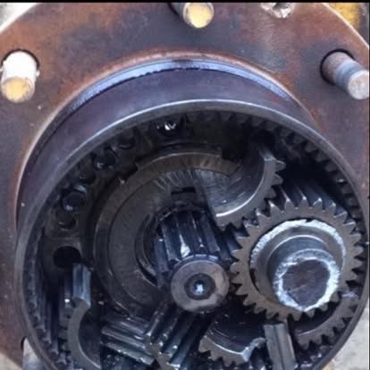 Planetary gear assembly torn down for diagnosis